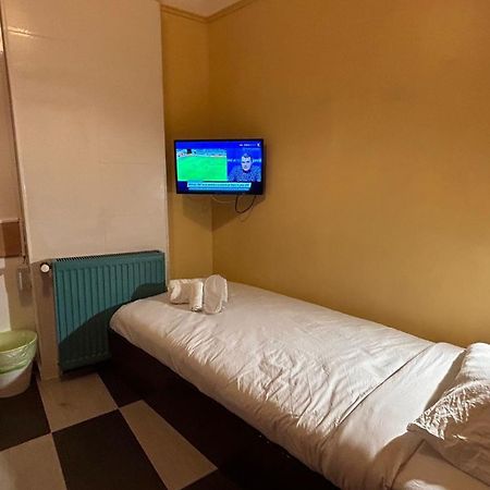 Central Accommodation Budget By Hr 布加勒斯特 外观 照片